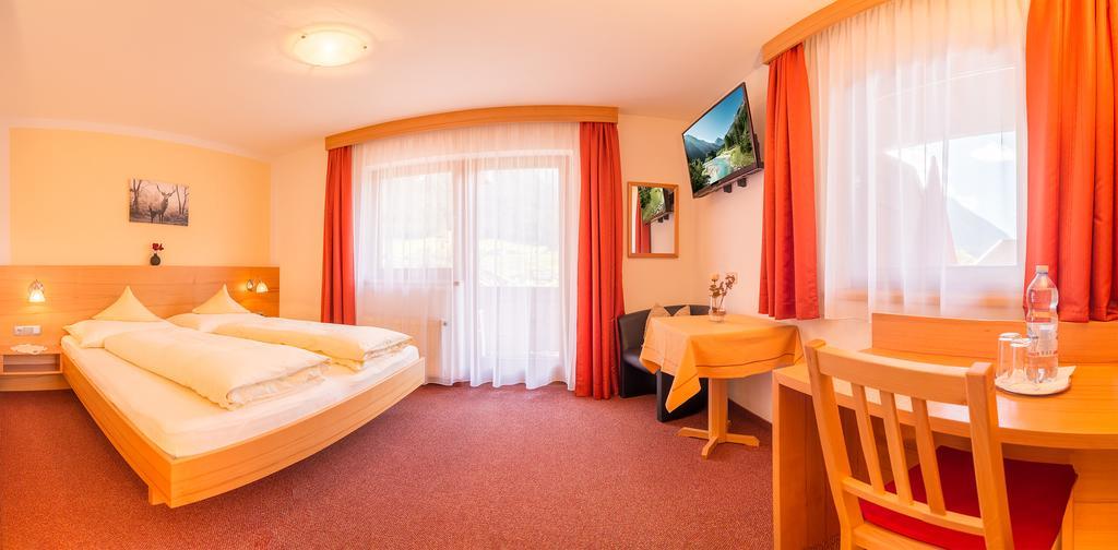 Haus Sonnenseit'N Hotell Neustift im Stubaital Eksteriør bilde