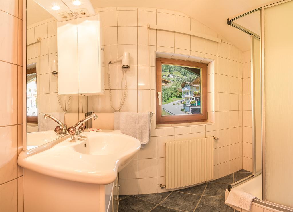 Haus Sonnenseit'N Hotell Neustift im Stubaital Eksteriør bilde